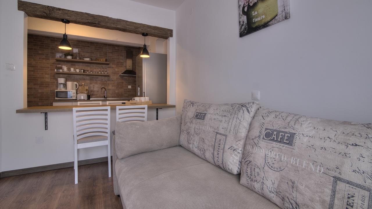 Apartments Lola سينج المظهر الخارجي الصورة