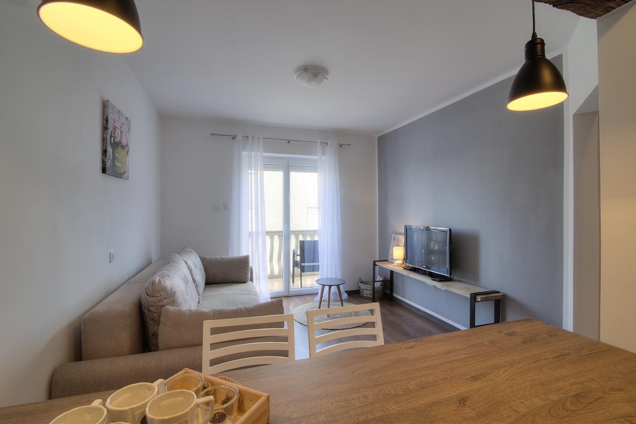 Apartments Lola سينج المظهر الخارجي الصورة