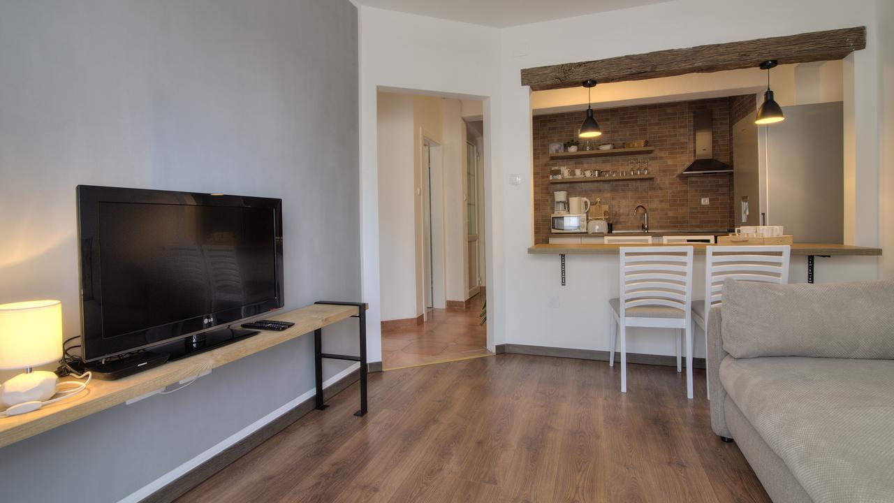 Apartments Lola سينج المظهر الخارجي الصورة