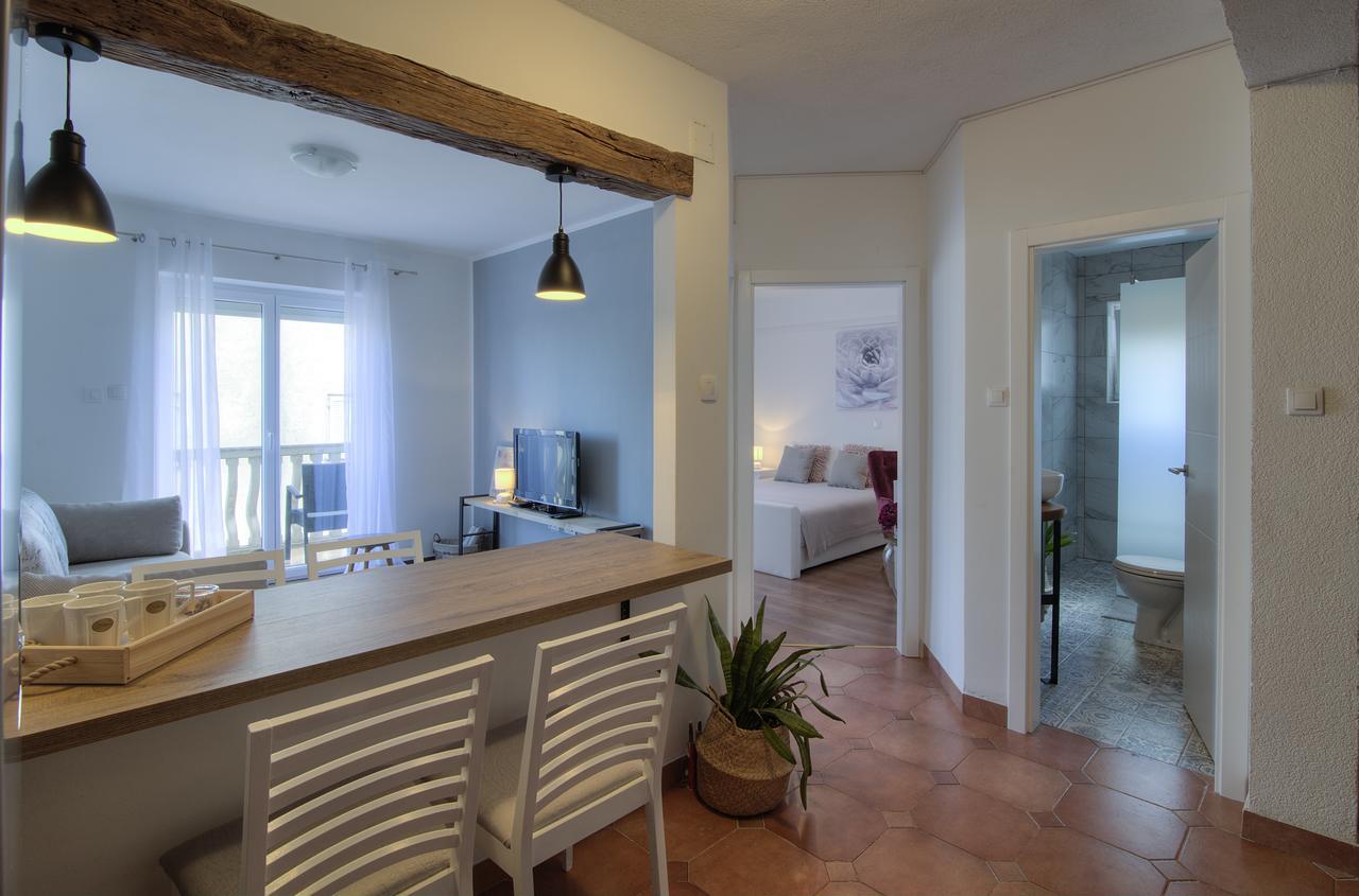 Apartments Lola سينج المظهر الخارجي الصورة
