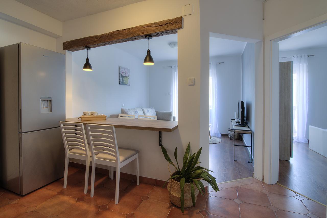 Apartments Lola سينج المظهر الخارجي الصورة