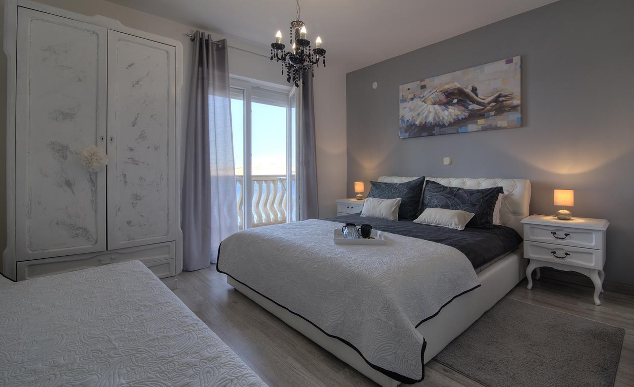 Apartments Lola سينج المظهر الخارجي الصورة